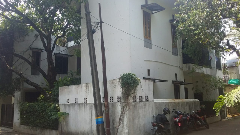 Dijual Rumah Bagus Di Jl Melati  Pasar Minggu Jakarta Selatan