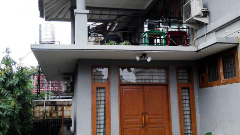Dijual Rumah Bagus Di Jl Mawar Indah, Lebak Bulus Jakarta Selatan