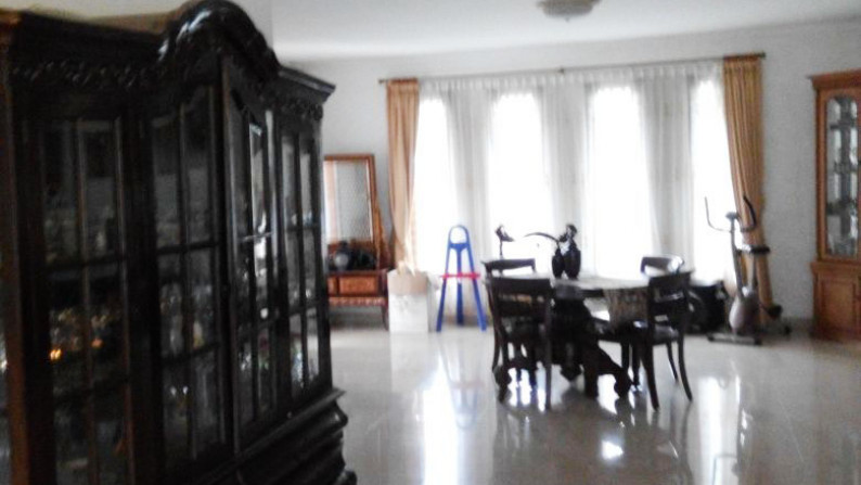 Dijual Rumah Bagus Di Jl Mawar Indah, Lebak Bulus Jakarta Selatan
