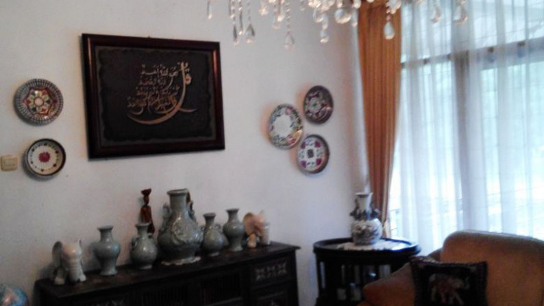 Dijual Rumah Bagus Di Jl Mawar Indah, Lebak Bulus Jakarta Selatan