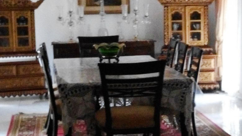 Dijual Rumah Bagus Di Jl Mawar Indah, Lebak Bulus Jakarta Selatan