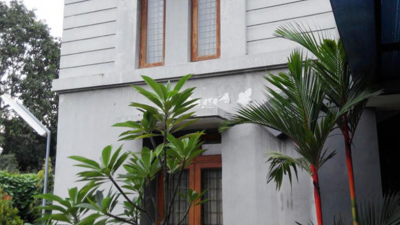 Dijual Rumah Bagus Di Jl Mawar Indah, Lebak Bulus Jakarta Selatan