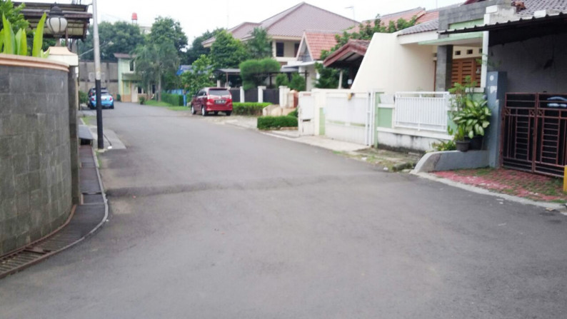 Dijual Rumah Bagus Di Jl Depsos Raya Kav H Nazier, Pesanggrahan