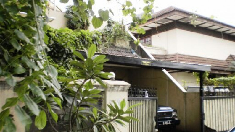 Dijual Rumah Bagus DI Jl Pulomas Utara Raya, Jakarta Selatan