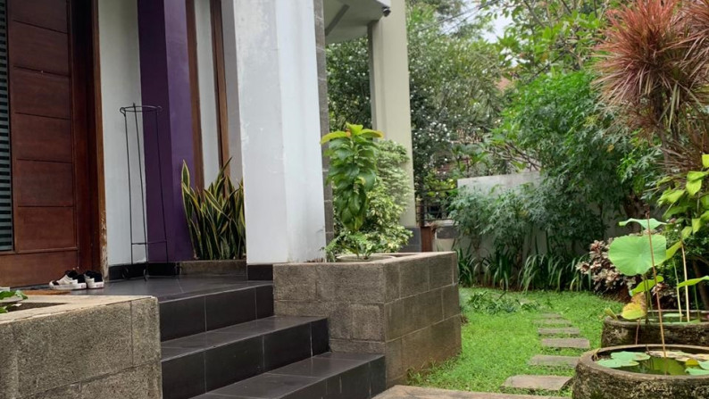 Dijual Rumah Bagus Di Jl Pinang Perak, Kebayoran Lama, DKI Jakarta