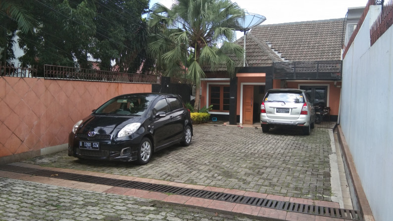 Dijual rumah di Kemang Timur Raya 22,3jt/m2 bagus untuk usaha