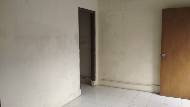 Dijual Rumah Lama di Kebayoran Baru