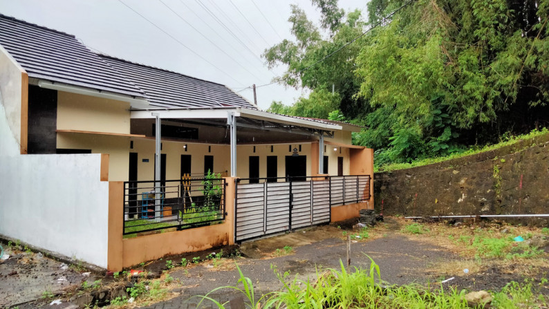 Rumah minimalis dalam perumahan di kasongan bangunjiwo kasihan bantul yogyakarta