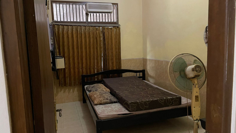 RUMAH +KOST 7 KAMAR DI JL WONOCATUR HANYA BEBERAPA METER DARI RINGROAD TIMUR