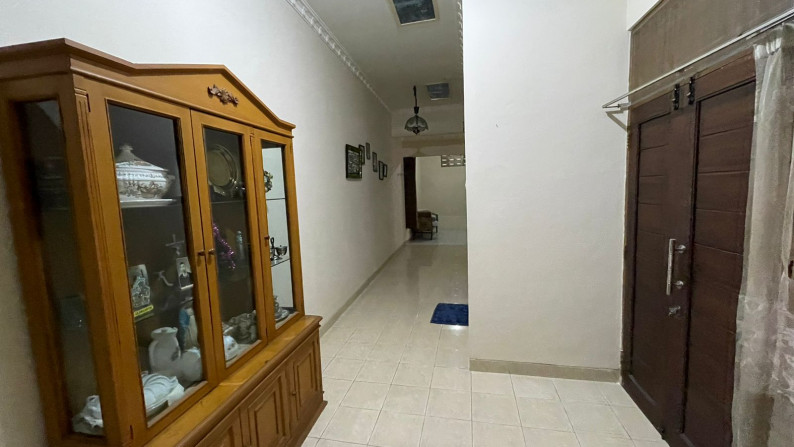 RUMAH +KOST 7 KAMAR DI JL WONOCATUR HANYA BEBERAPA METER DARI RINGROAD TIMUR