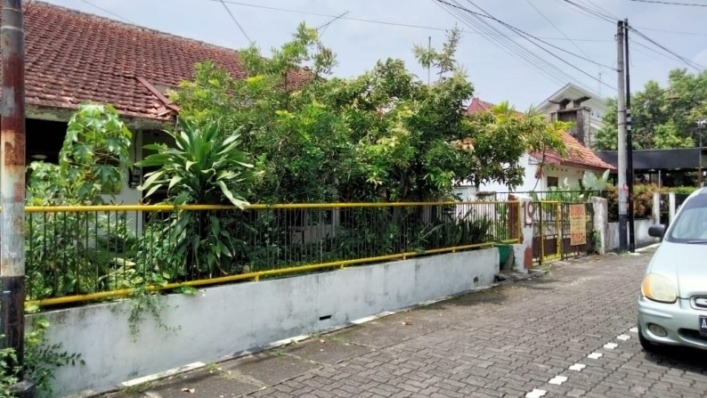 Rumah di demangan baru caturtunggal depok sleman yogyakarta