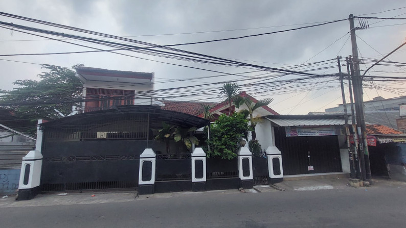 Rumah 2 lt plus 1 Ruko di Jl.Raya Kecapi Pd.Gedhe