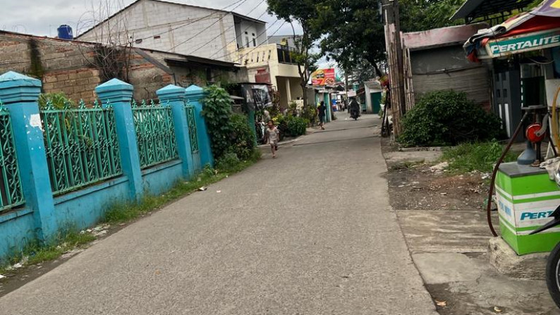 Rumah Dengan Halaman Luas dan Cocok Untuk Kontrakan @Kedaung, Ciputat