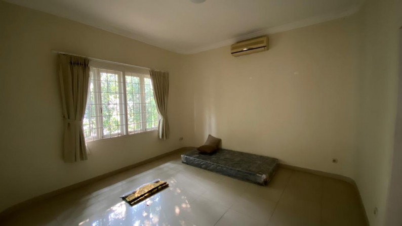 DIJUAL CEPAT !! TURUN HARGA!! RUMAH LOKASI SANGAT STRATEGIS DI KAWASAN PEJATEN, HARGA SANGAT MENARIK, JAKARTA SELATAN