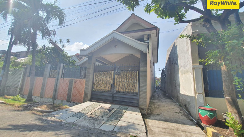 Dijual Rumah 2 lantai di Simpang Darmo Permai Selatan, Surabaya