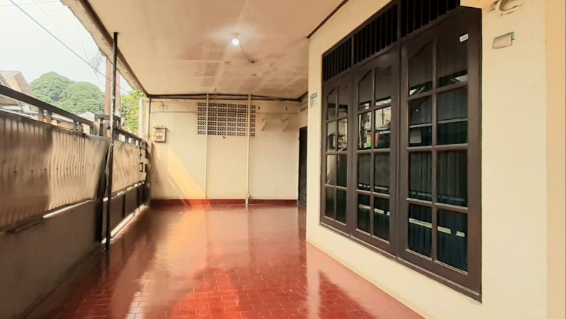 Rumah gandeng di Jagakarsa Jak-Sel dengan lebar 20m #ALWW