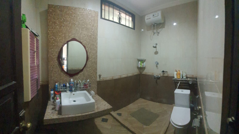 Dijual Rumah Bagus Di Jl Santunan Jaya, Pondok Aren, Kota Tangerang Selatan Banten