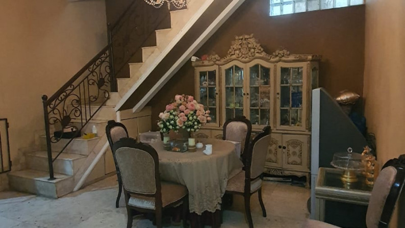 Dijual Rumah Bagus Di Jl Santunan Jaya, Pondok Aren, Kota Tangerang Selatan Banten