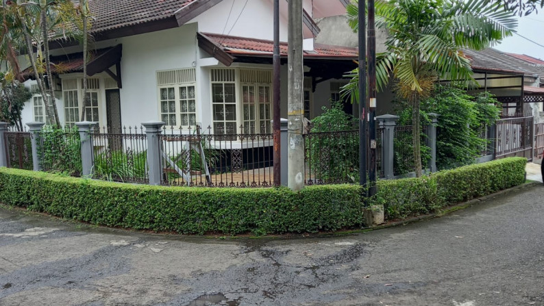 Rumah Bagus Di Kutilang, Bintaro Jaya Sektor 2