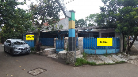 Rumah hoek satu lantai Sayap Holis 