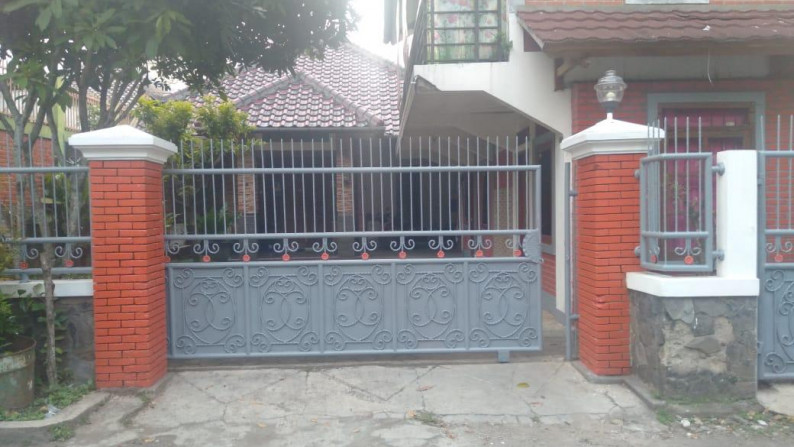 Rumah Siap Huni dan Kos-kosan, Lokasi Dekat Istana Bogor @Jl Abesin, Cibogor, Bogor Tengah