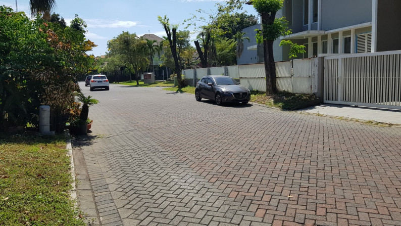 Dijual Rumah Internasional Village Citraland Surabaya - Full MARMER + Lift orang- Row Jalan 4 Mobil LUAS