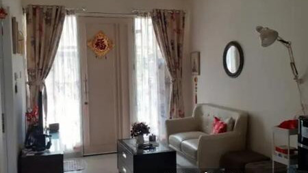 Termurah. Rumah 2 Lantai Residence One, Serpong