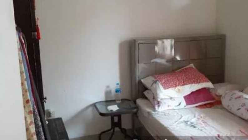 Termurah. Rumah 2 Lantai Residence One, Serpong