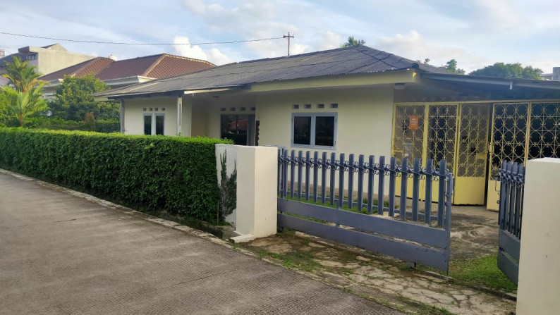 Dijual Rumah Dengan Halaman Luas Di Perum Arco, Jl Mangga, Sawangan.