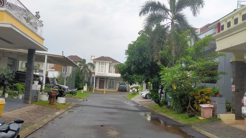 Rumah Minimalis Terawat dalam Cluster Livingstone Kota wisata