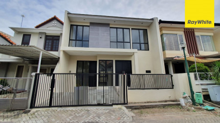 Rumah 2 lantai di Taman Puspa Raya, Surabaya