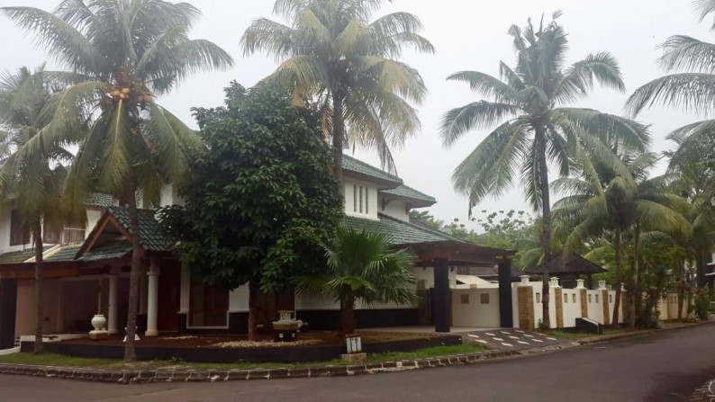 Rumah Hook dengan Eksterior Elegan, Hunian Asri dan Nyaman @Graha Taman, Bintaro Sektor 9