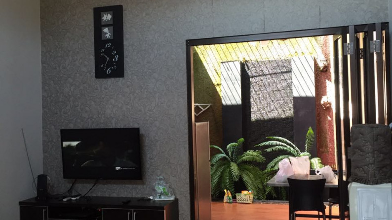 Rumah Siap Huni, Lokasi Strategis, Hunian Nyaman dan Asri @Plataran Indah Bintaro, Ciputat