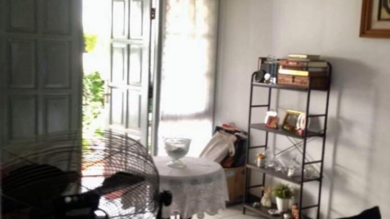 Dijual Rumah, nyaman dan lokasi strategis @Jl. Camar II Bintaro