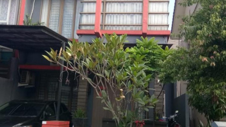 Rumah Siap Huni, Full Furnish, dan Hunian Asri @Emerald Garden, Bintaro