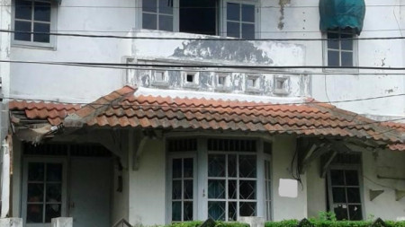 Dijual Rumah Strategis Cocok Untuk Invest dan Dijadikan Kos-kosan @Puter, Bintaro