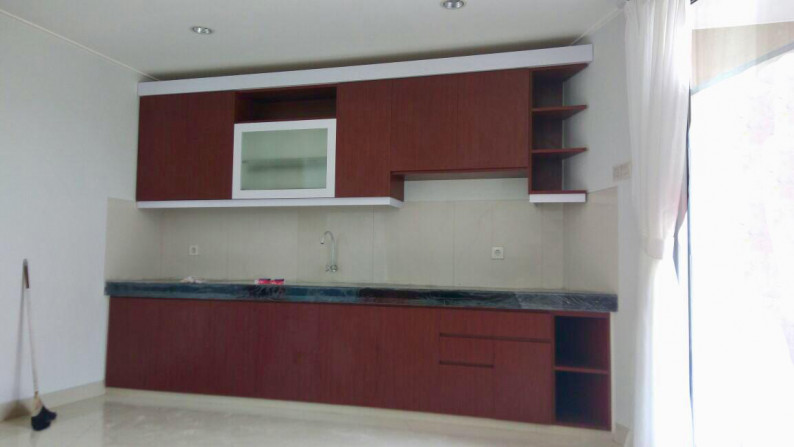 Rumah Siap Huni, Hunian Nyaman dan Asri @Discovery Divine, Bintaro