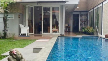 Rumah Siap Huni, Nyaman dan Lokasi Strategis @Emerald View Bintaro