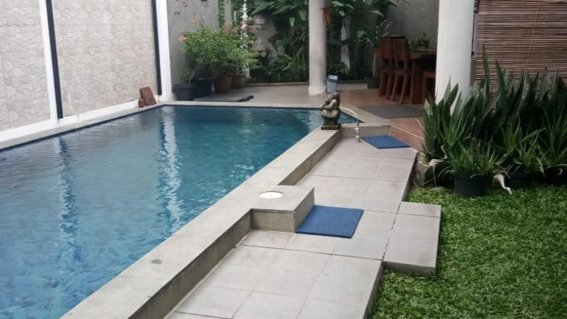 Rumah Siap Huni, Nyaman dan Lokasi Strategis @Emerald View Bintaro