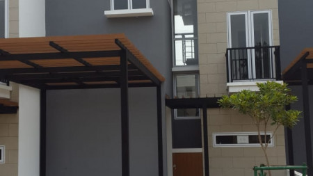 Dijual Rumah Siap Huni, Hunian Asri dan Nyaman @Kebayoran Piazza, Bintaro