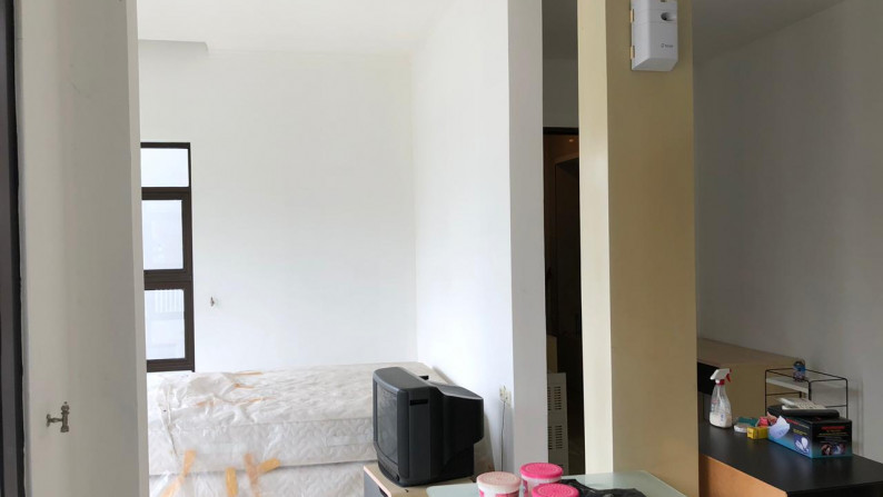 Rumah Siap Huni, Hunian Asri dan Nyaman @Emerald Residence, Bintaro Sektor 9