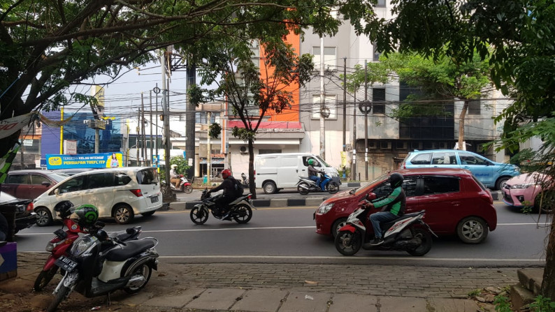 Ruko Siap Pakai dan Strategis @Jl Ir. H. Juanda, Ciputat