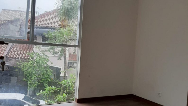 Rumah Baru, Cantik, Bagus di Bintaro Jaya 9