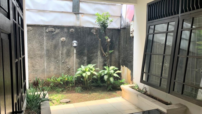 Dijual Rumah lokasi strategis di Kebayoran Baru, Jakarta Selatan