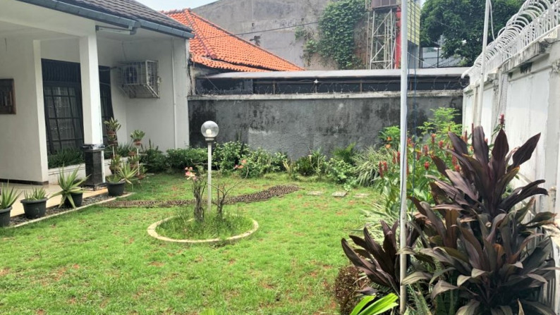 Dijual Rumah lokasi strategis di Kebayoran Baru, Jakarta Selatan