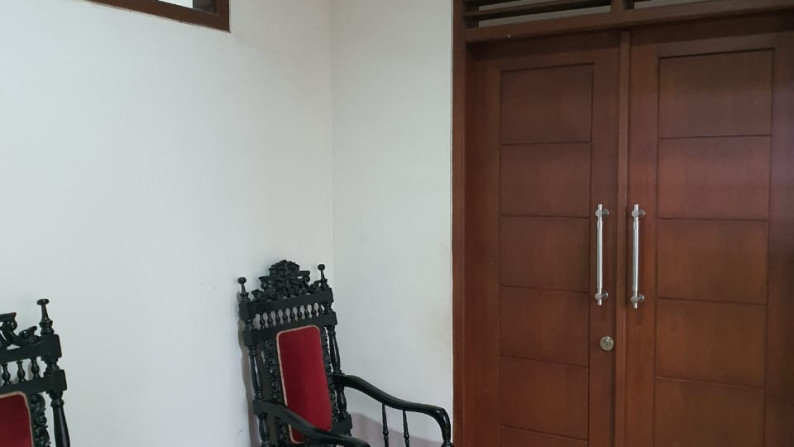 Dijual Rumah Kantor Sayap Surapati