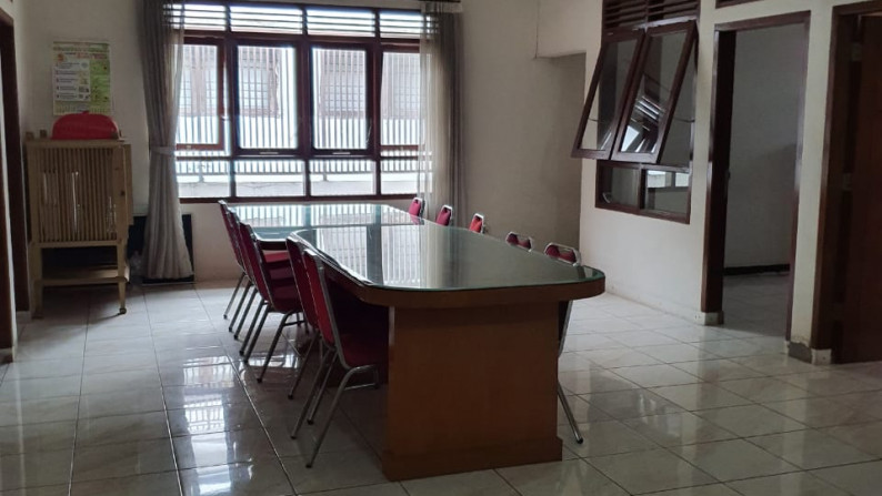 Dijual Rumah Kantor Sayap Surapati