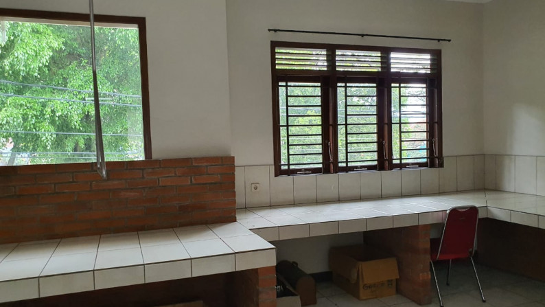 Dijual Rumah Kantor Sayap Surapati