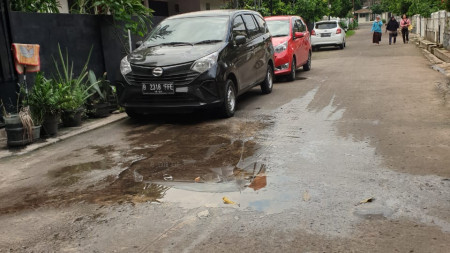 Rumah Bagus di Lokasi Strategis Belakang Mall Kota Casablanca Jakarta Selatan