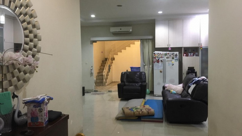 Dijual/Disewa Rumah Minimalis di Green Town House - Green Ville - Duri Kepa - Jakarta Barat